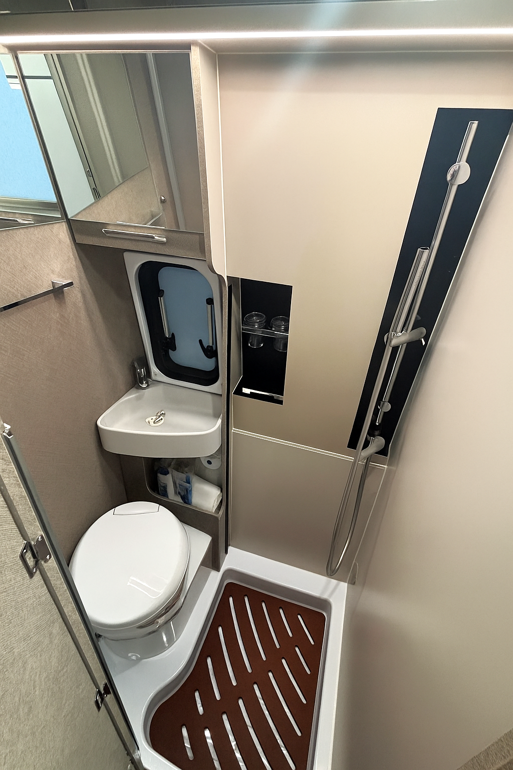 Van Davis 591 Lifestyle (Livraison immédiate)