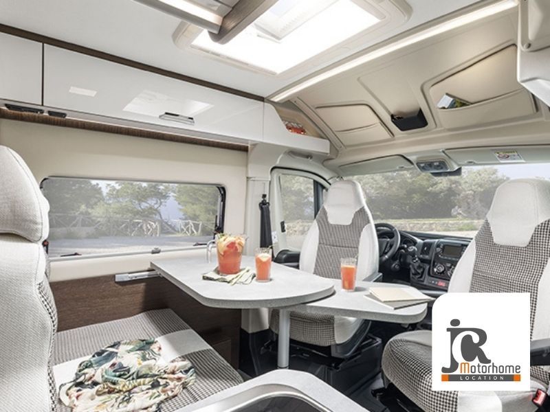 camping-car-lifestyle-591-davis-6