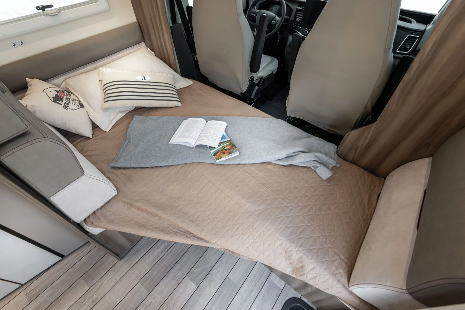 RT-Kronos-284-Spring-087-1536x1025